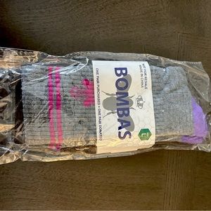 Bombas women’s calf socks, new. Size large. Fits shoe size 11-13. Athletic fit.